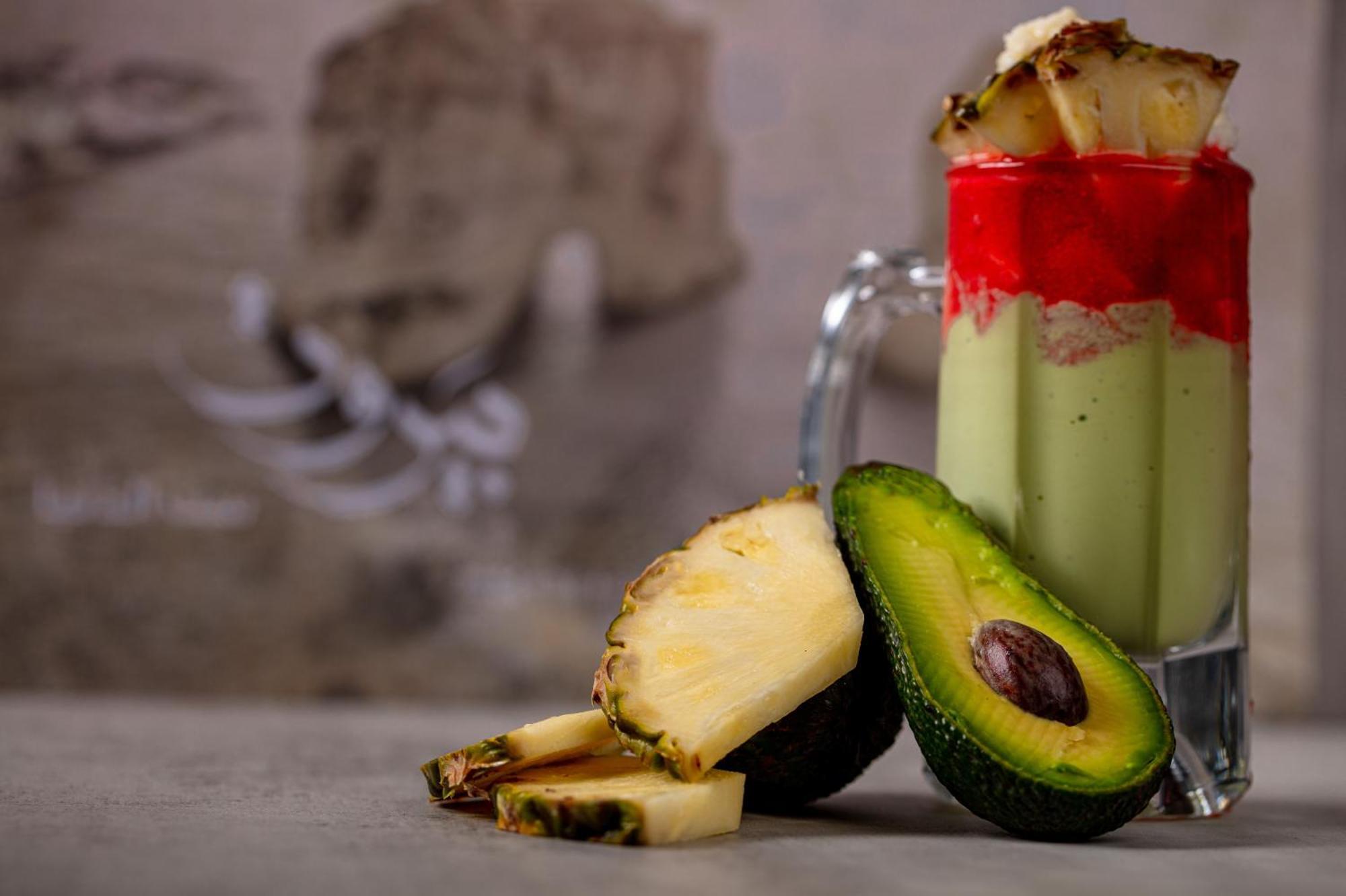 The Abdali Boulevard Hotel Amman Exterior foto Avocado and pineapple smoothie