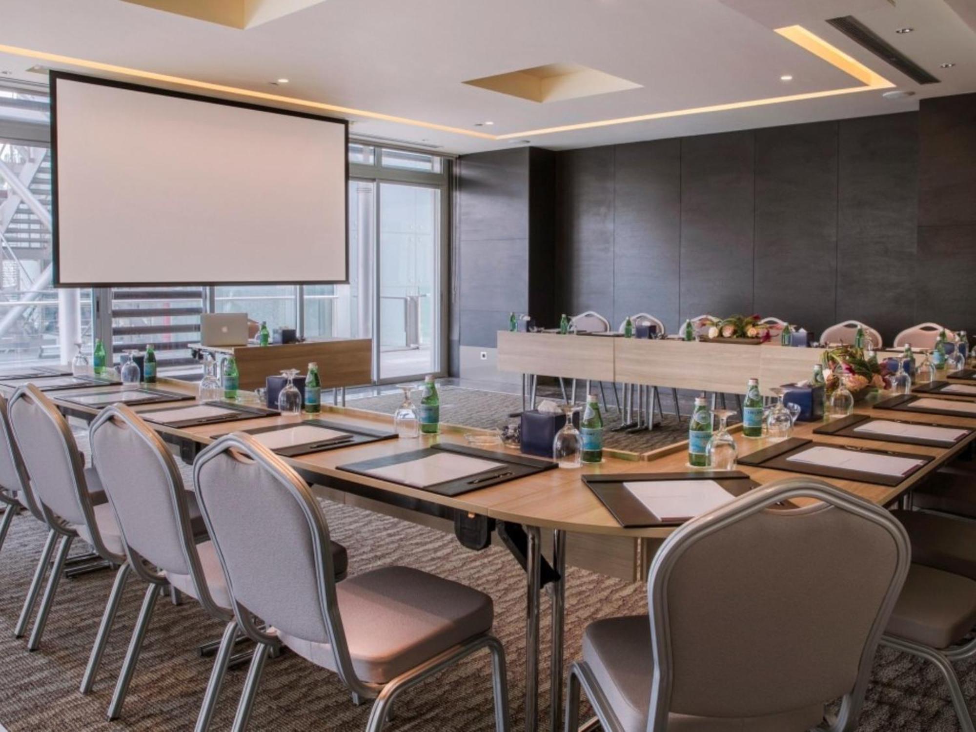 The Abdali Boulevard Hotel Amman Exterior foto Meeting room